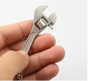 1pcs Remonto Įrankiai, Mini Nešiojamieji Metalo Reguliuojamas Įrankis Raktas Veržliaraktis KeyChains Žiedas paketų prižiūrėtojų raktinę Dovana 